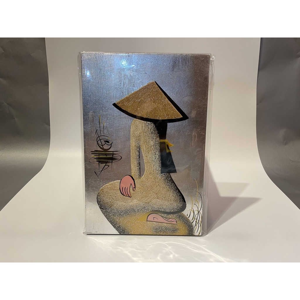 Tranh Gỗ hình cô gái áo dài Việt Nam, tranh cảnh cô gái ngồi cạnh bờ sôngg, 20x30 cm, móc treo