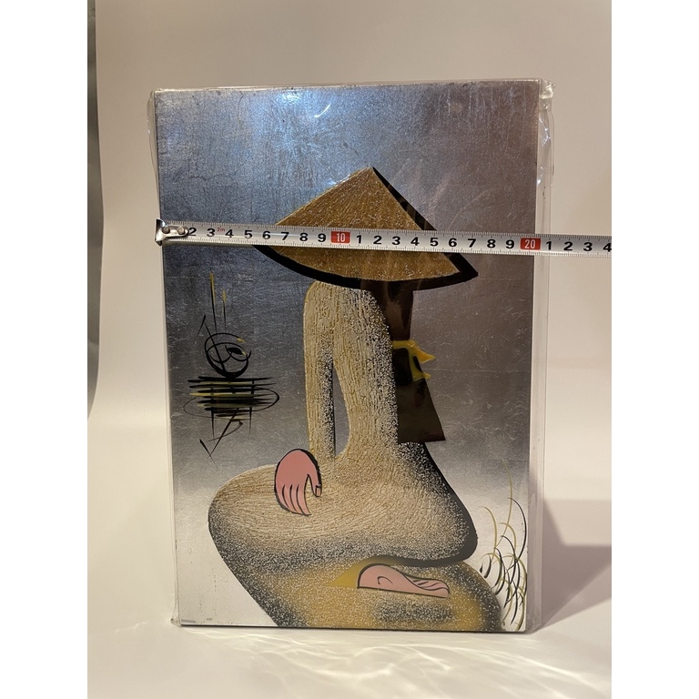 Tranh Gỗ hình cô gái áo dài Việt Nam, tranh cảnh cô gái ngồi cạnh bờ sôngg, 20x30 cm, móc treo